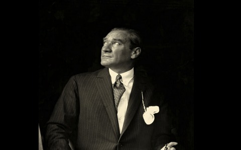 Atamızı Özlemle Anıyoruz