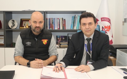 Yüzme ve Voleybol Okullarımız Yeniden Bornova’da!