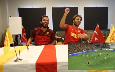 Alpaslan ve Berkan Mikrofon Başında